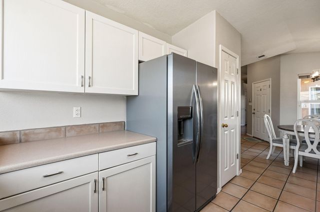 8311 Calle Avion NE, Albuquerque, NM 87113