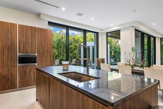 775 Park Drive W, Boca Raton, FL 33432