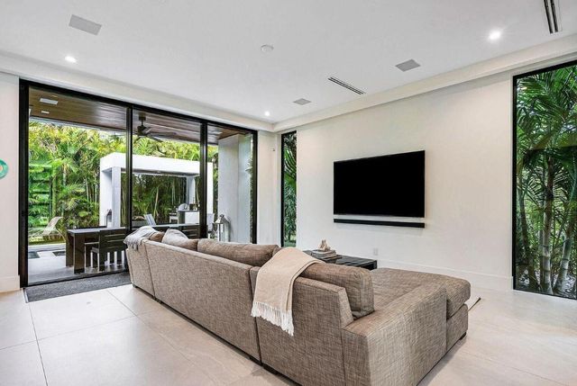 775 Park Drive W, Boca Raton, FL 33432