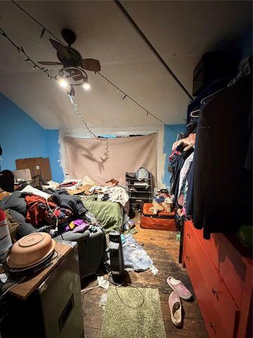 1210 N Robinson Street, Cleburne, TX 76031