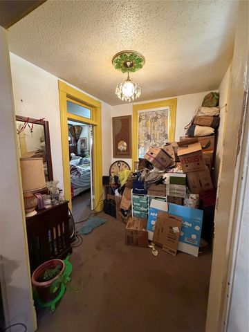 1210 N Robinson Street, Cleburne, TX 76031