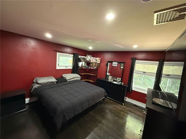 19 S Long Street, Johnston, RI 02919