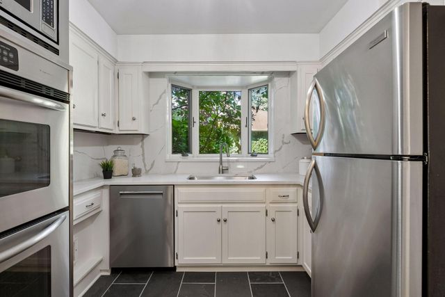 1766 Emerson Avenue S, Minneapolis, MN 55403