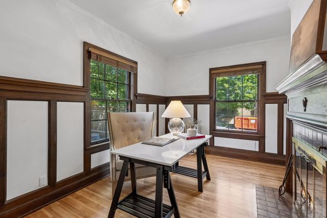 1766 Emerson Avenue S, Minneapolis, MN 55403