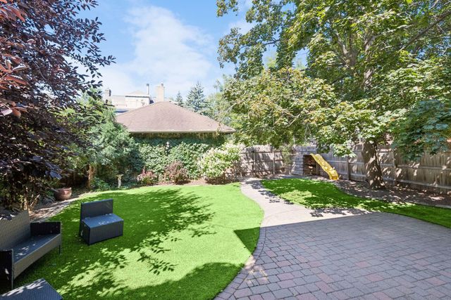 1766 Emerson Avenue S, Minneapolis, MN 55403