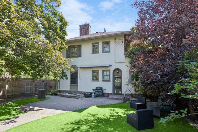 1766 Emerson Avenue S, Minneapolis, MN 55403