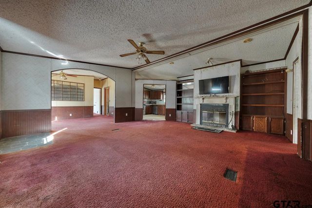 8477 S FM 14, Hawkins, TX 75765