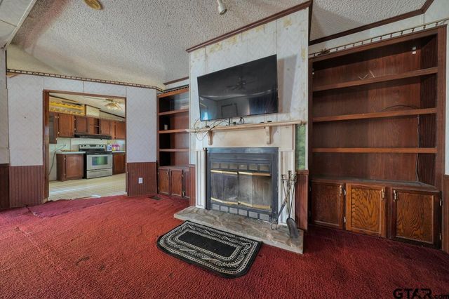 8477 S FM 14, Hawkins, TX 75765