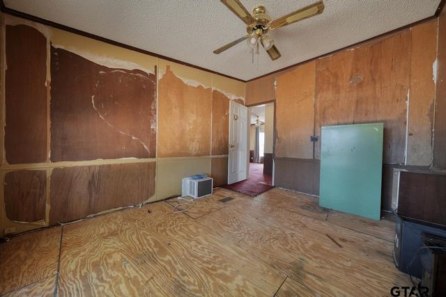 8477 S FM 14, Hawkins, TX 75765