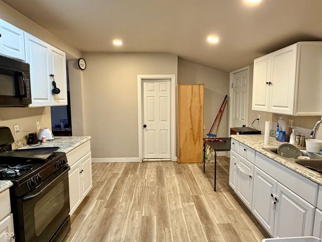 2225 Howard Street, Indianapolis, IN 46221