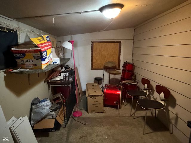 2225 Howard Street, Indianapolis, IN 46221