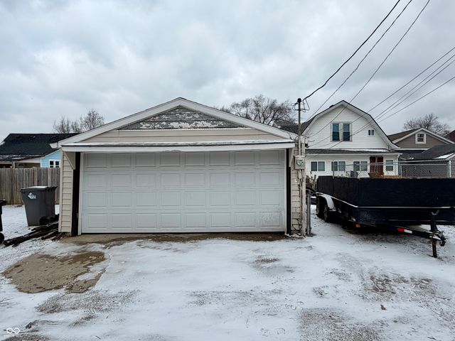 2225 Howard Street, Indianapolis, IN 46221