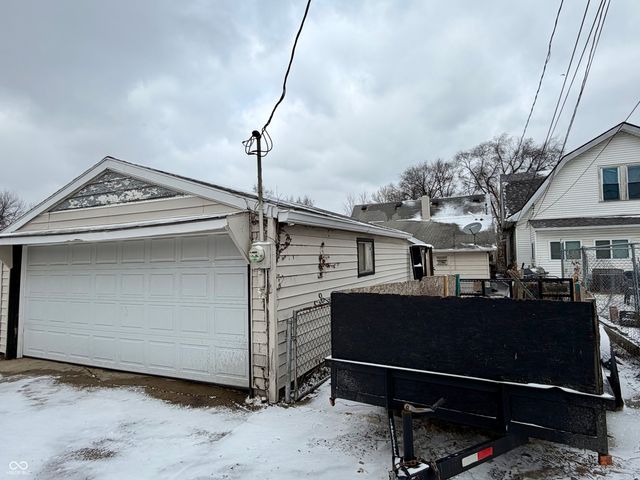 2225 Howard Street, Indianapolis, IN 46221