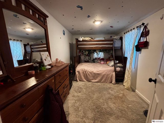 7343 Lake Street, Omaha, NE 68134