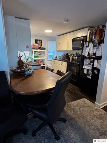 7343 Lake Street, Omaha, NE 68134