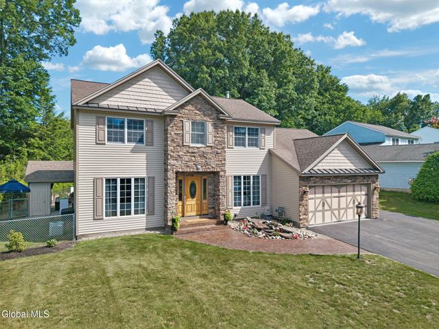 70 Longwood Drive, Clifton Park, NY 12065