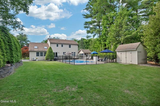 70 Longwood Drive, Clifton Park, NY 12065
