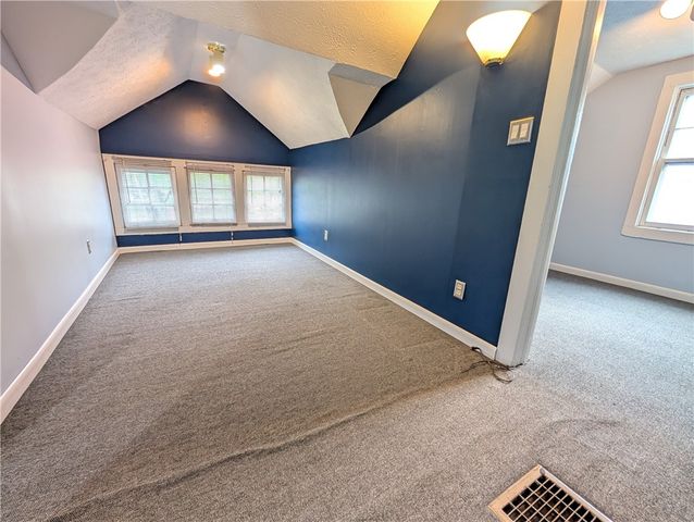 20 McCall Road, Rochester, NY 14615
