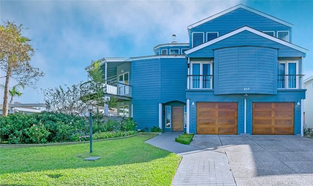 217 Port St Claire, Aransas Pass, TX 78336