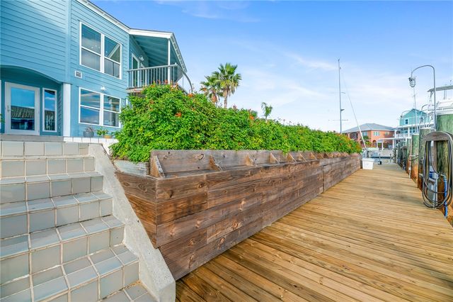 217 Port St Claire, Aransas Pass, TX 78336