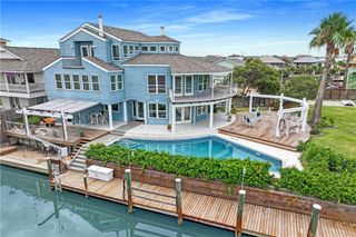 217 Port St Claire, Aransas Pass, TX 78336