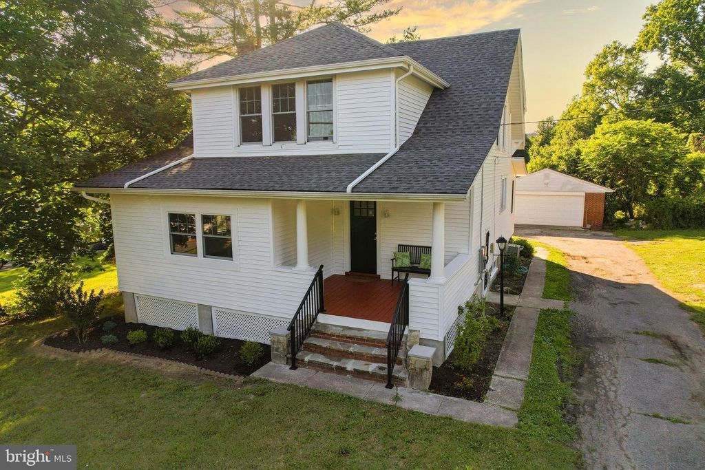 2524 OLD FREDERICK RD, Catonsville, MD 21228