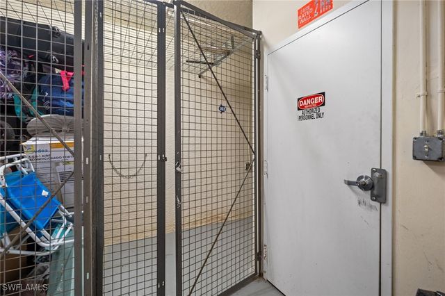 4520 Botanical Place CIR 103, Naples, FL 34112