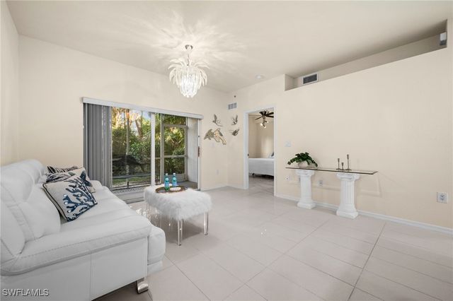 4520 Botanical Place CIR 103, Naples, FL 34112