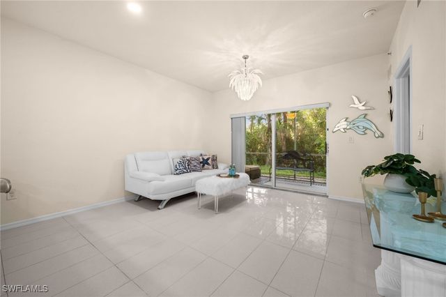 4520 Botanical Place CIR 103, Naples, FL 34112