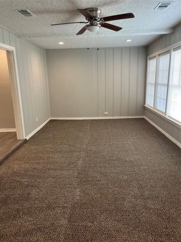 6634 Cresthill Street, Houston, TX 77033