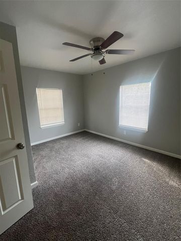 6634 Cresthill Street, Houston, TX 77033