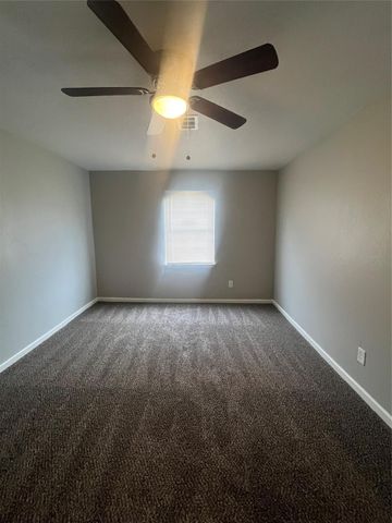 6634 Cresthill Street, Houston, TX 77033