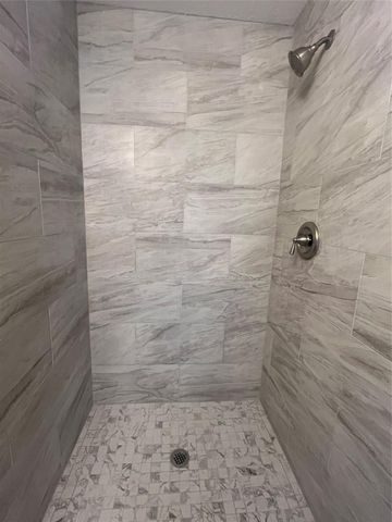 6634 Cresthill Street, Houston, TX 77033