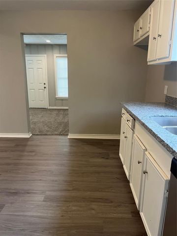 6634 Cresthill Street, Houston, TX 77033