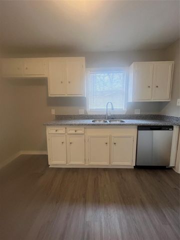 6634 Cresthill Street, Houston, TX 77033