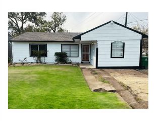 6634 Cresthill Street, Houston, TX 77033