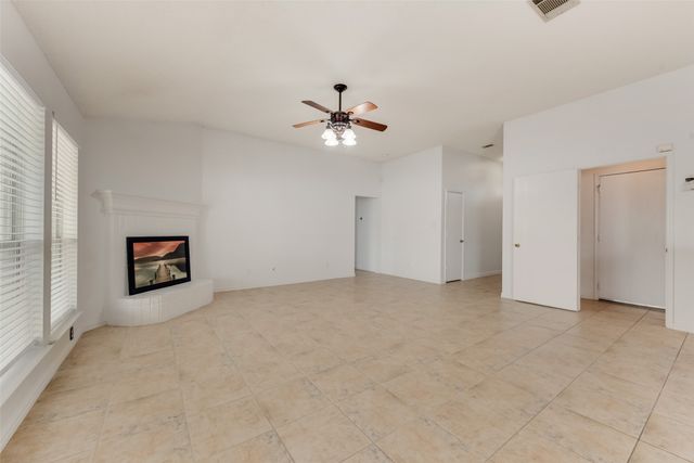 7019 Thunderbird Drive, Arlington, TX 76002