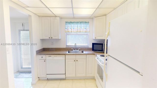 2761 N Pine Island Rd 310, Sunrise, FL 33322