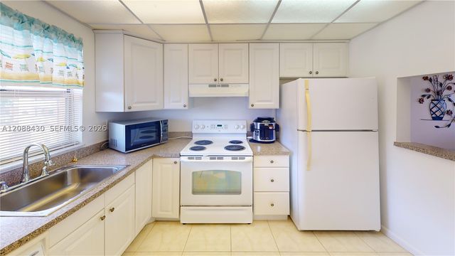 2761 N Pine Island Rd 310, Sunrise, FL 33322