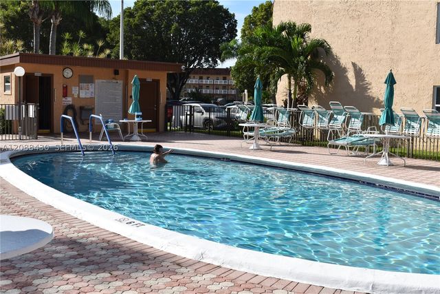 2761 N Pine Island Rd 310, Sunrise, FL 33322