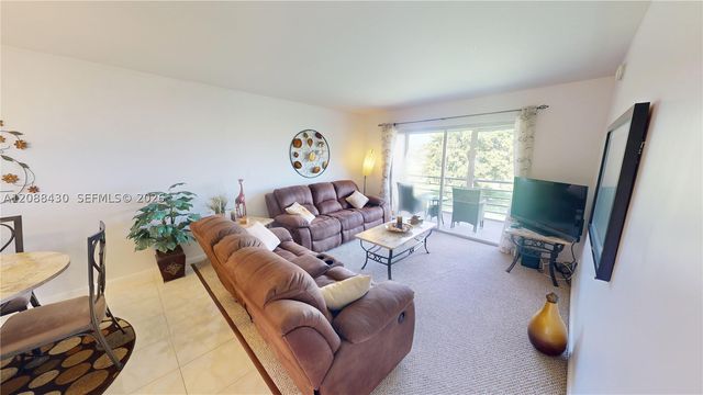 2761 N Pine Island Rd 310, Sunrise, FL 33322