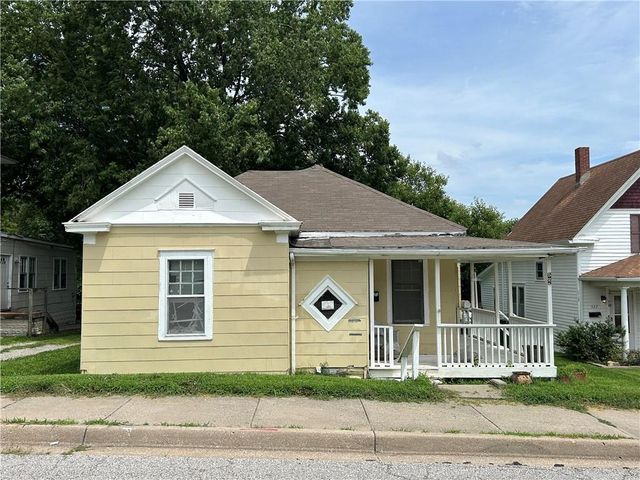 525 S Crysler Avenue, Independence, MO 64052