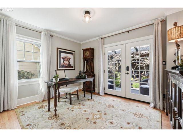 3825 Se CARLTON St, Portland, OR 97202