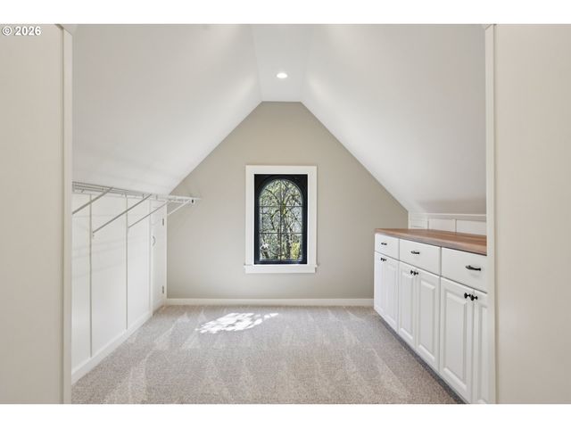 3825 Se CARLTON St, Portland, OR 97202