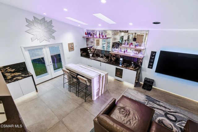 9998 Jamestown Street, Ventura, CA 93004