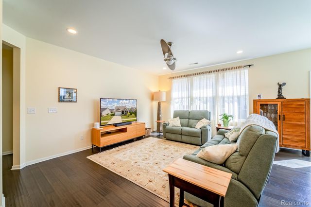 24279 Walloon Way, Brownstown Charter Township, MI 48134