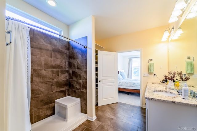 24279 Walloon Way, Brownstown Charter Township, MI 48134