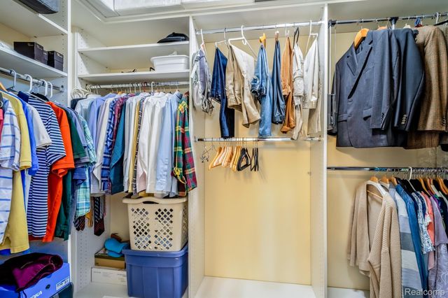 24279 Walloon Way, Brownstown Charter Township, MI 48134