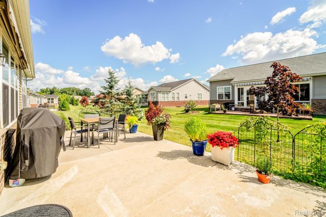 24279 Walloon Way, Brownstown Charter Township, MI 48134