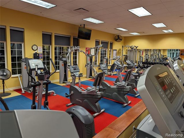 24279 Walloon Way, Brownstown Charter Township, MI 48134